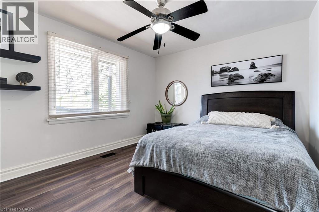 4391 Lakeshore Road, Burlington, ON