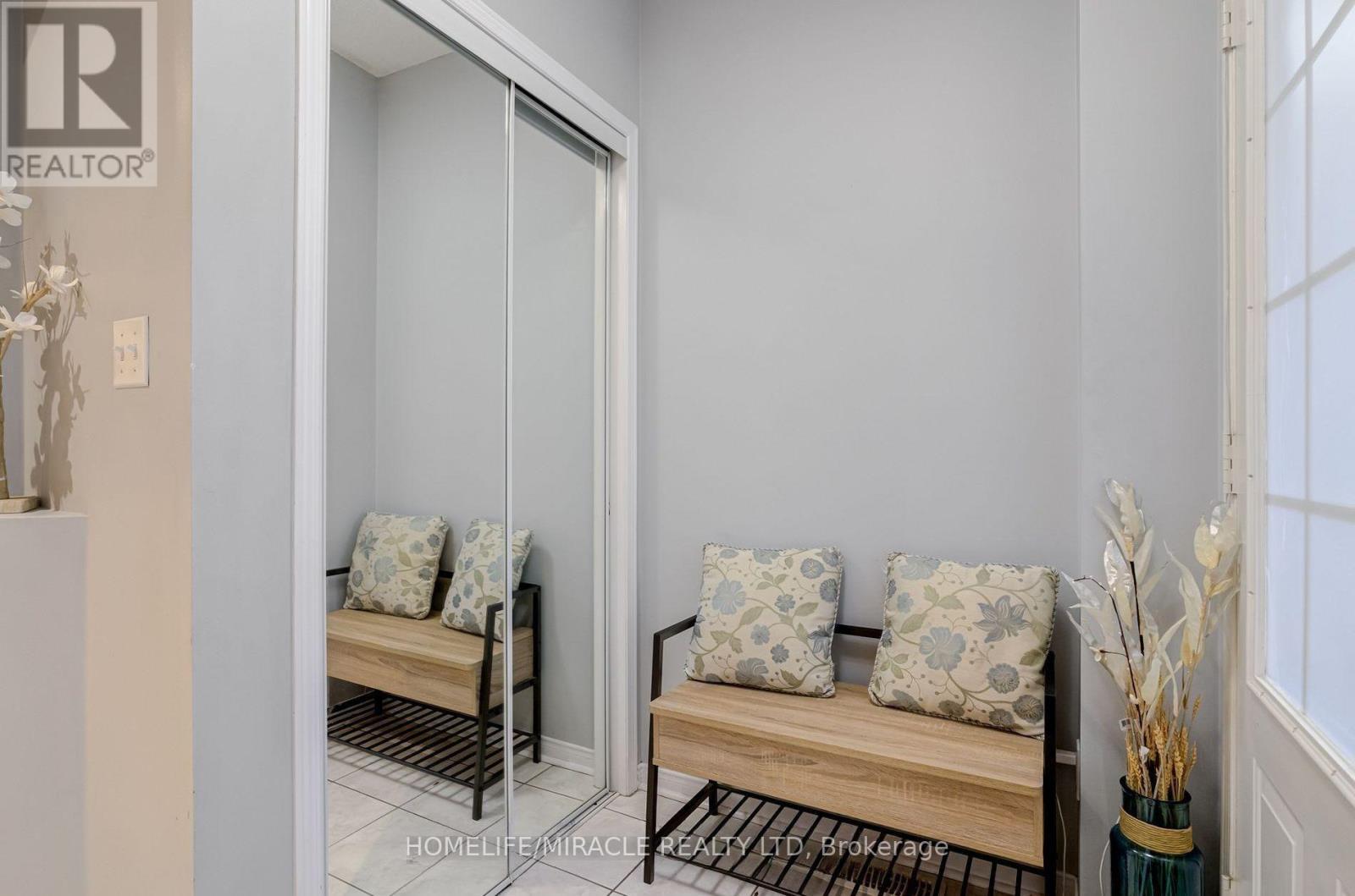 5840 Raftsman Cove, Mississauga, ON - Photo Showing Other Room