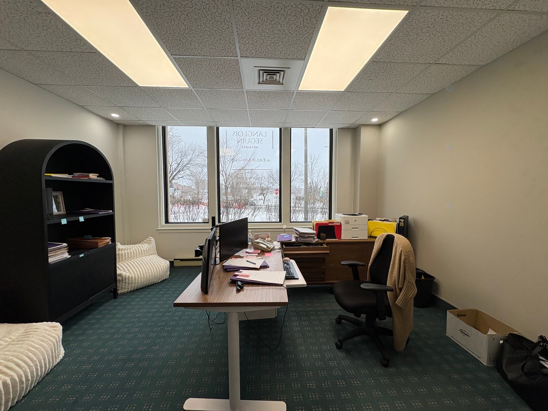 Office - 80 Rue Monseigneur-Tessier E., Rouyn-Noranda, QC - Indoor