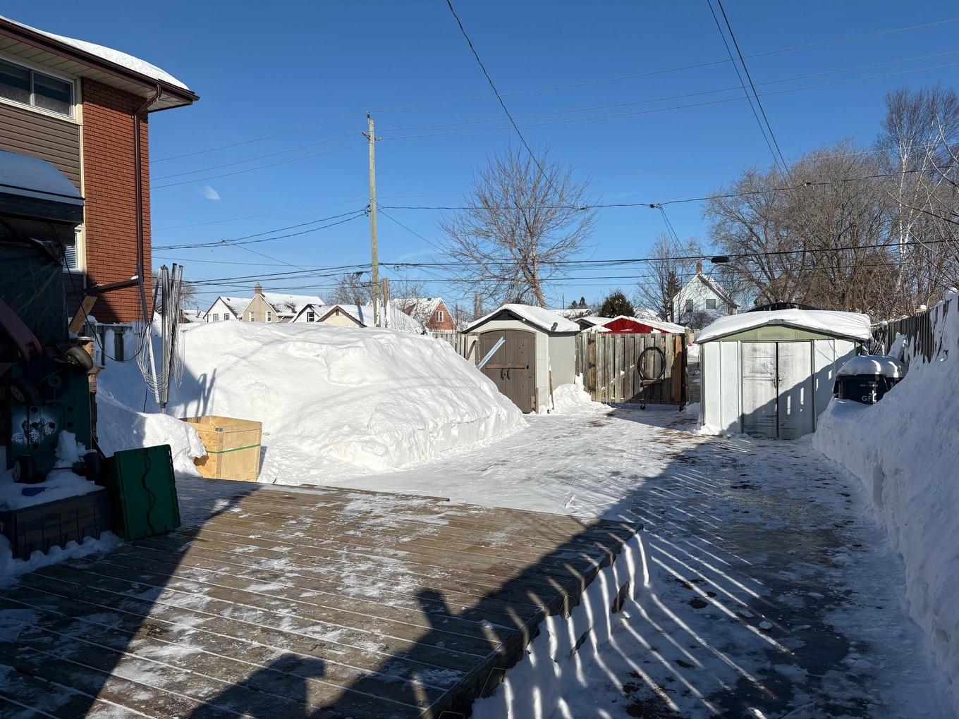 515 Brock St E, Thunder Bay, ON - Outdoor