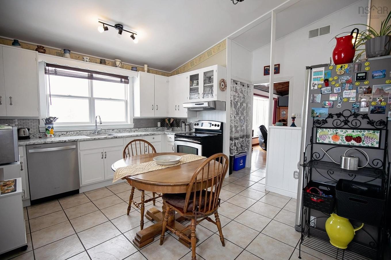 255 Victoria Street E, Amherst, NS