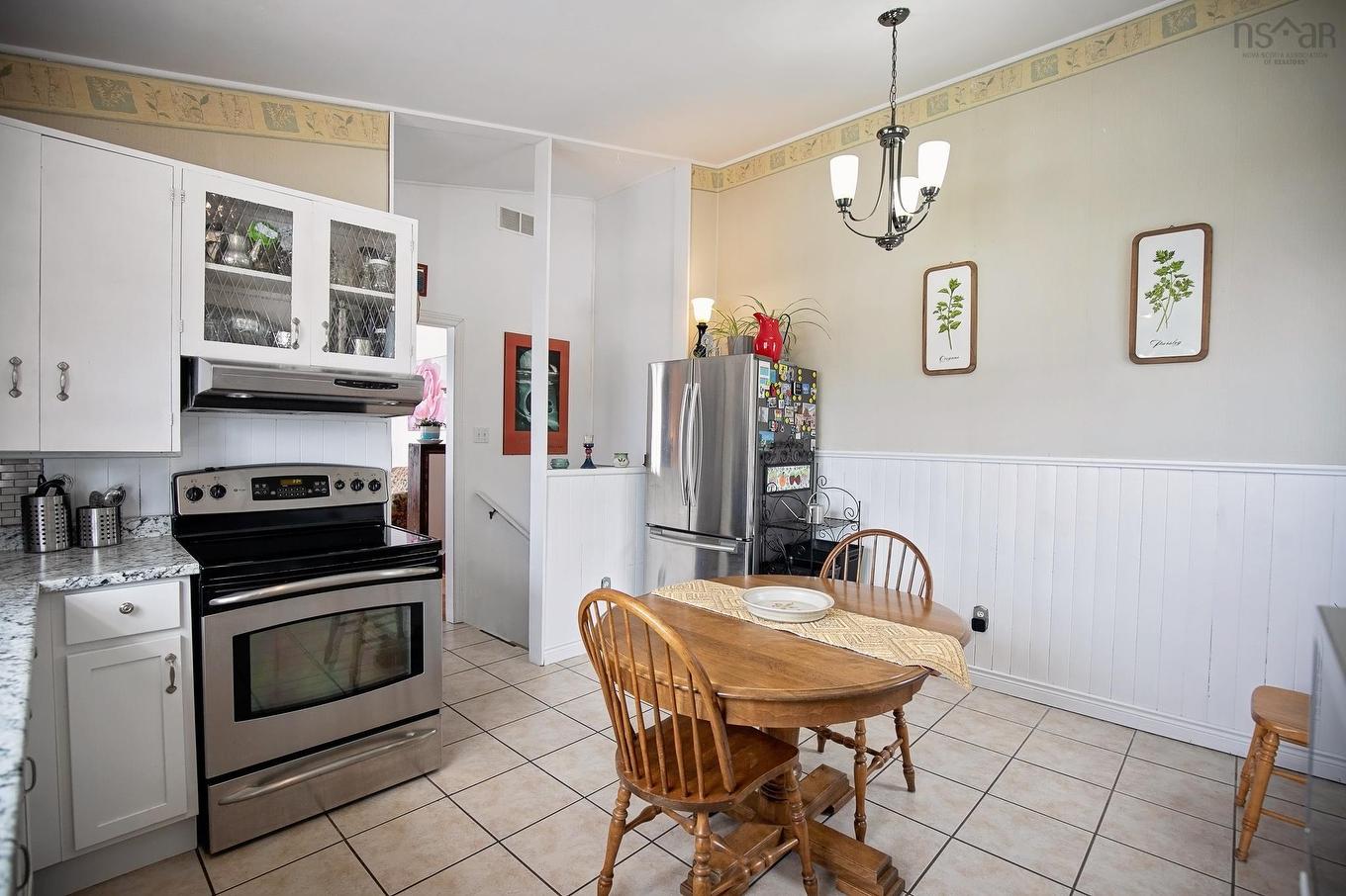 255 Victoria Street E, Amherst, NS