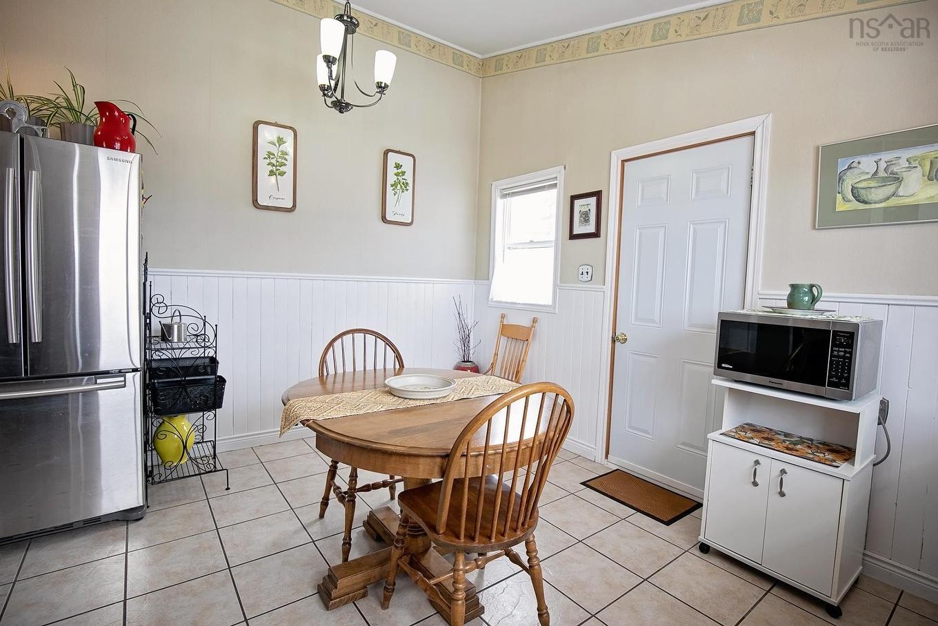 255 Victoria Street E, Amherst, NS