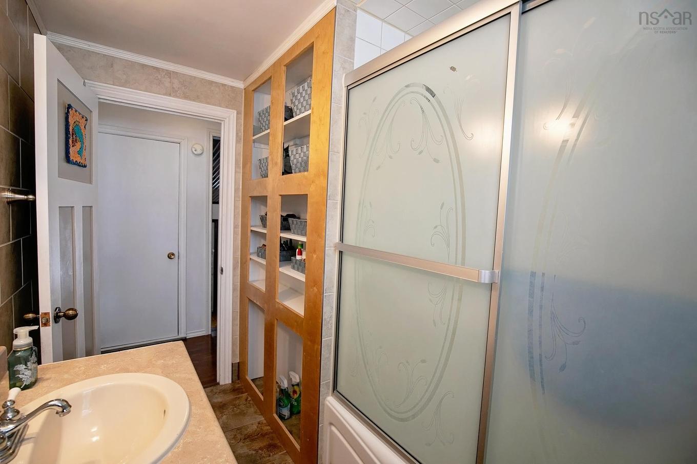 255 Victoria Street E, Amherst, NS