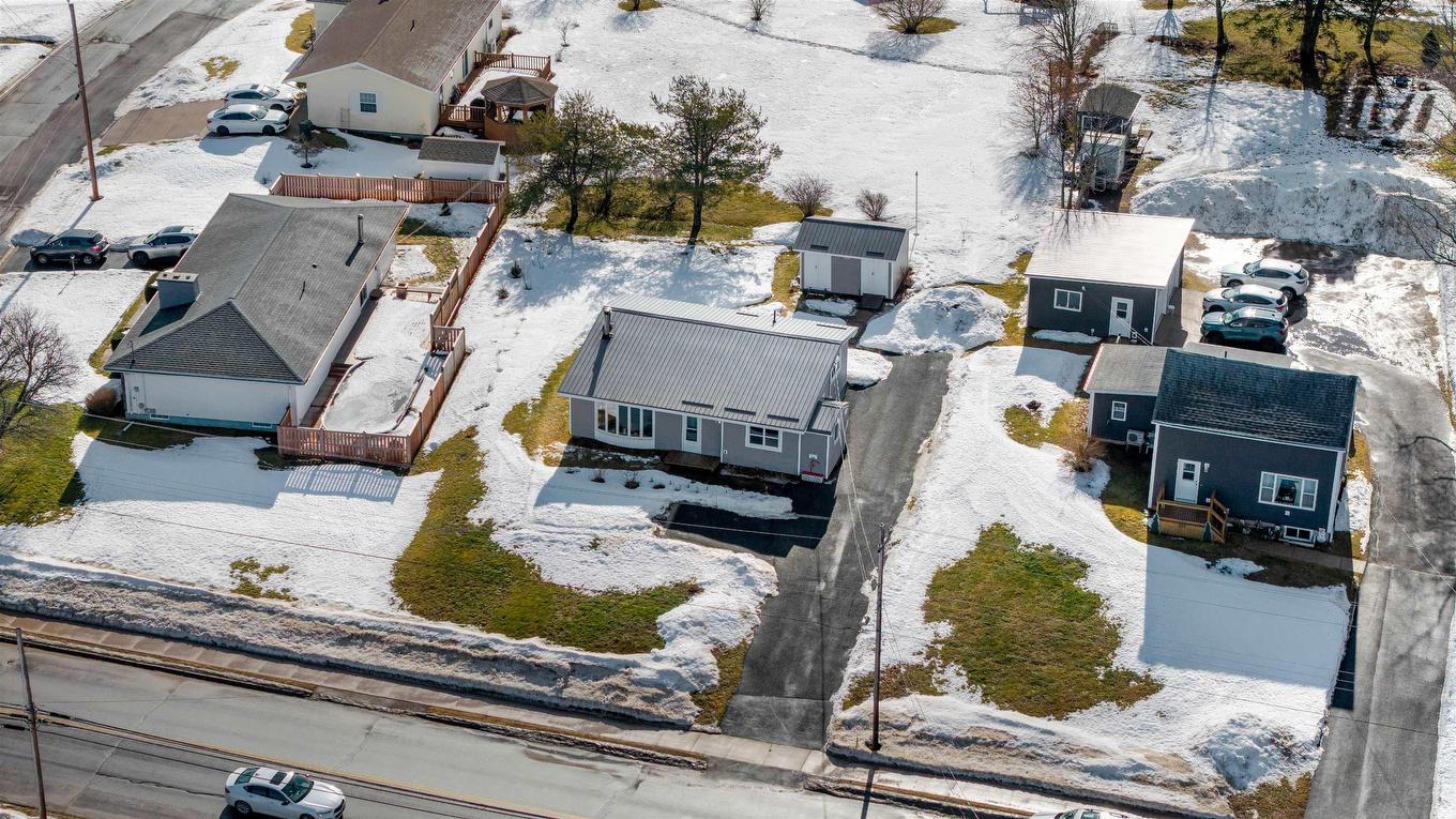 255 Victoria Street E, Amherst, NS