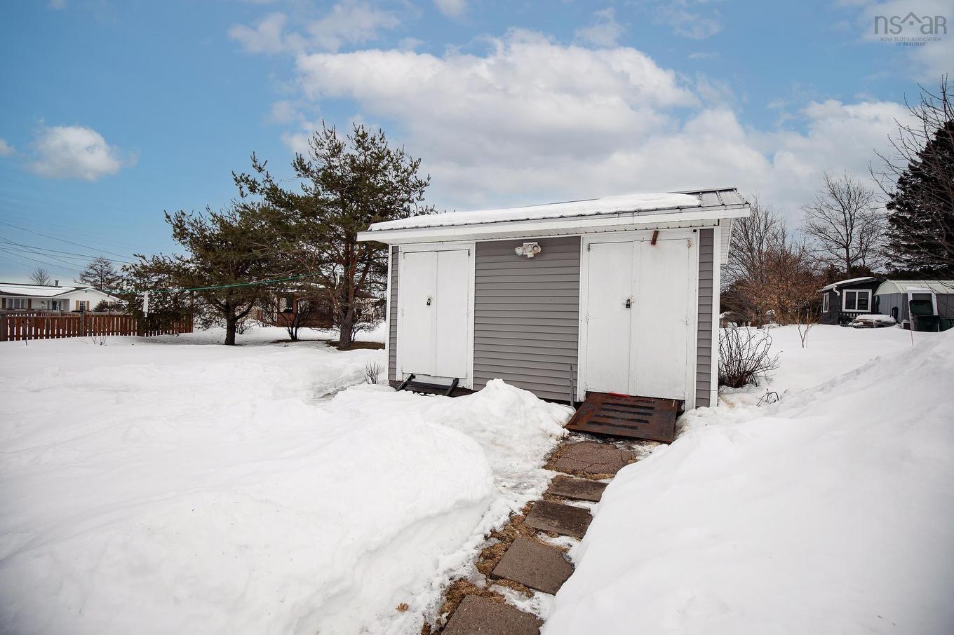 255 Victoria Street E, Amherst, NS