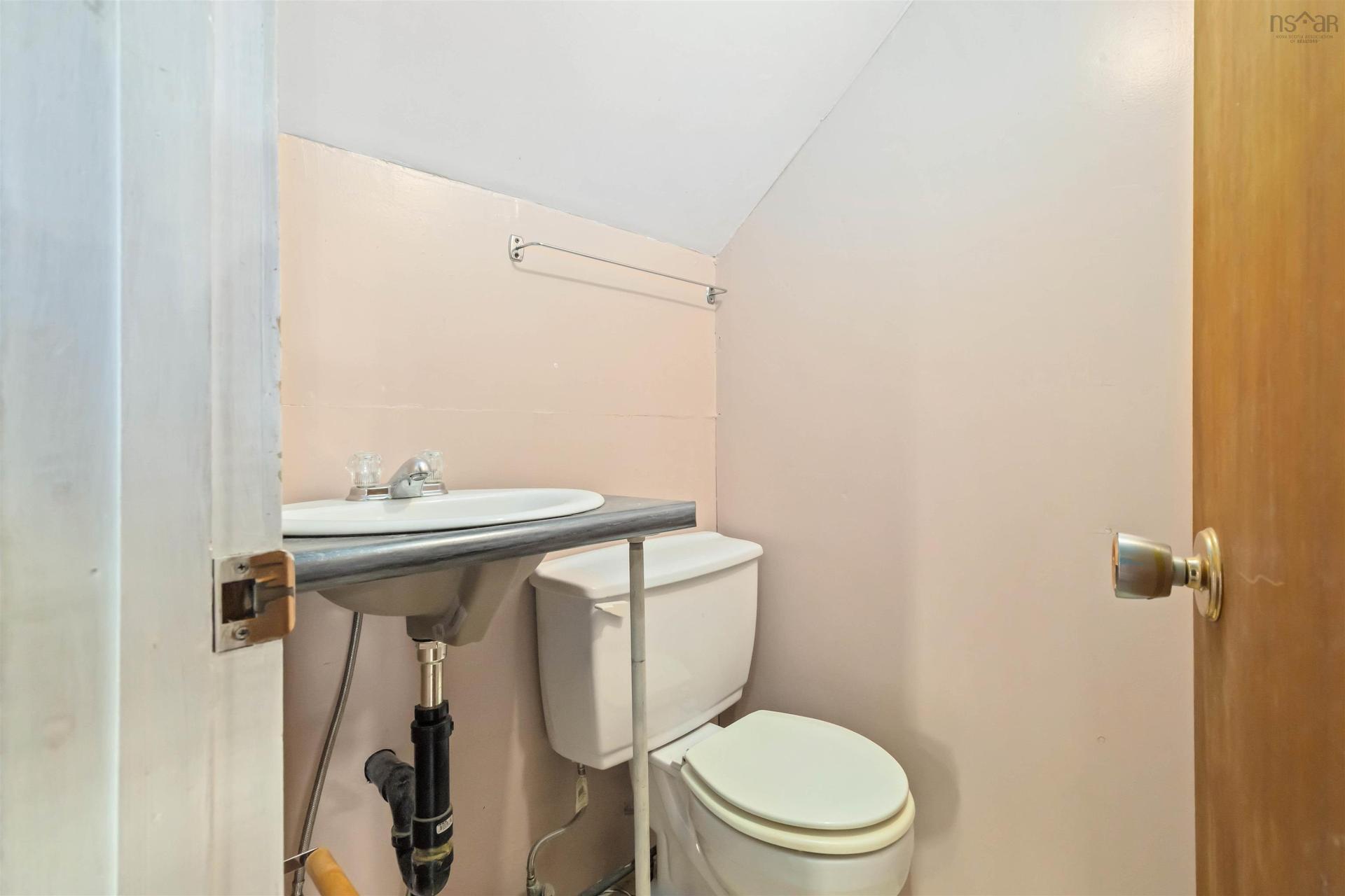 67 Croft Avenue, Crescent Beach, NS