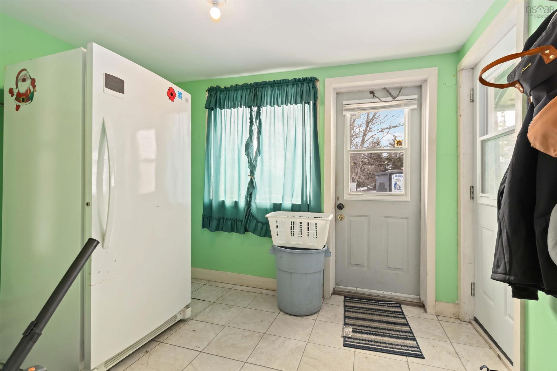 67 Croft Avenue, Crescent Beach, NS