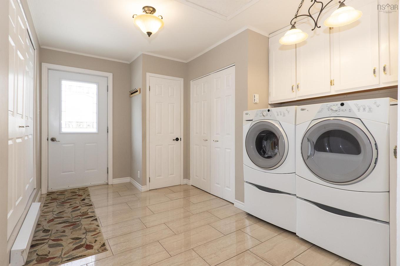 193A Victoria Street E, Amherst, NS - Indoor Photo Showing Laundry Room
