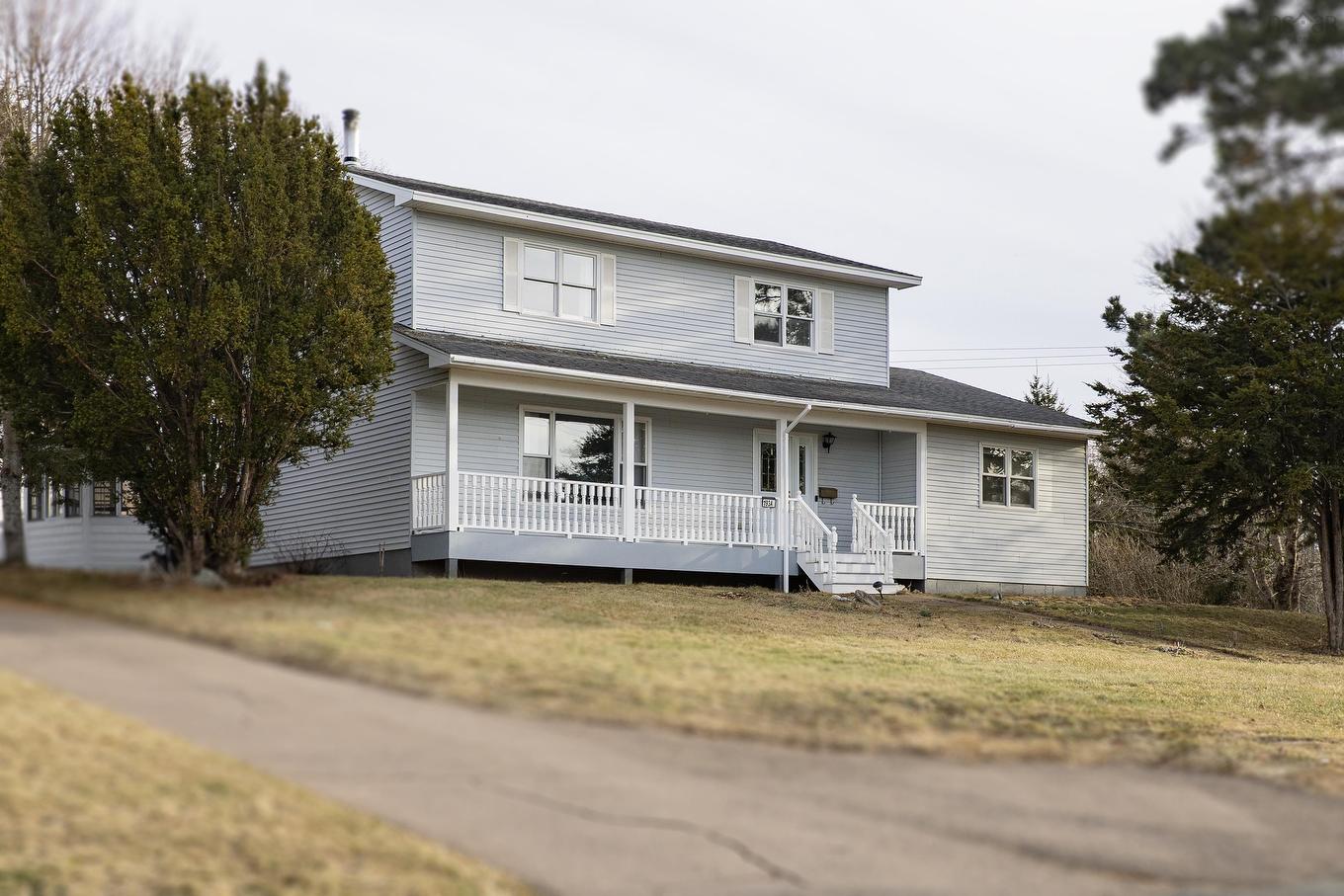 193A Victoria Street E, Amherst, NS - Outdoor With Deck Patio Veranda