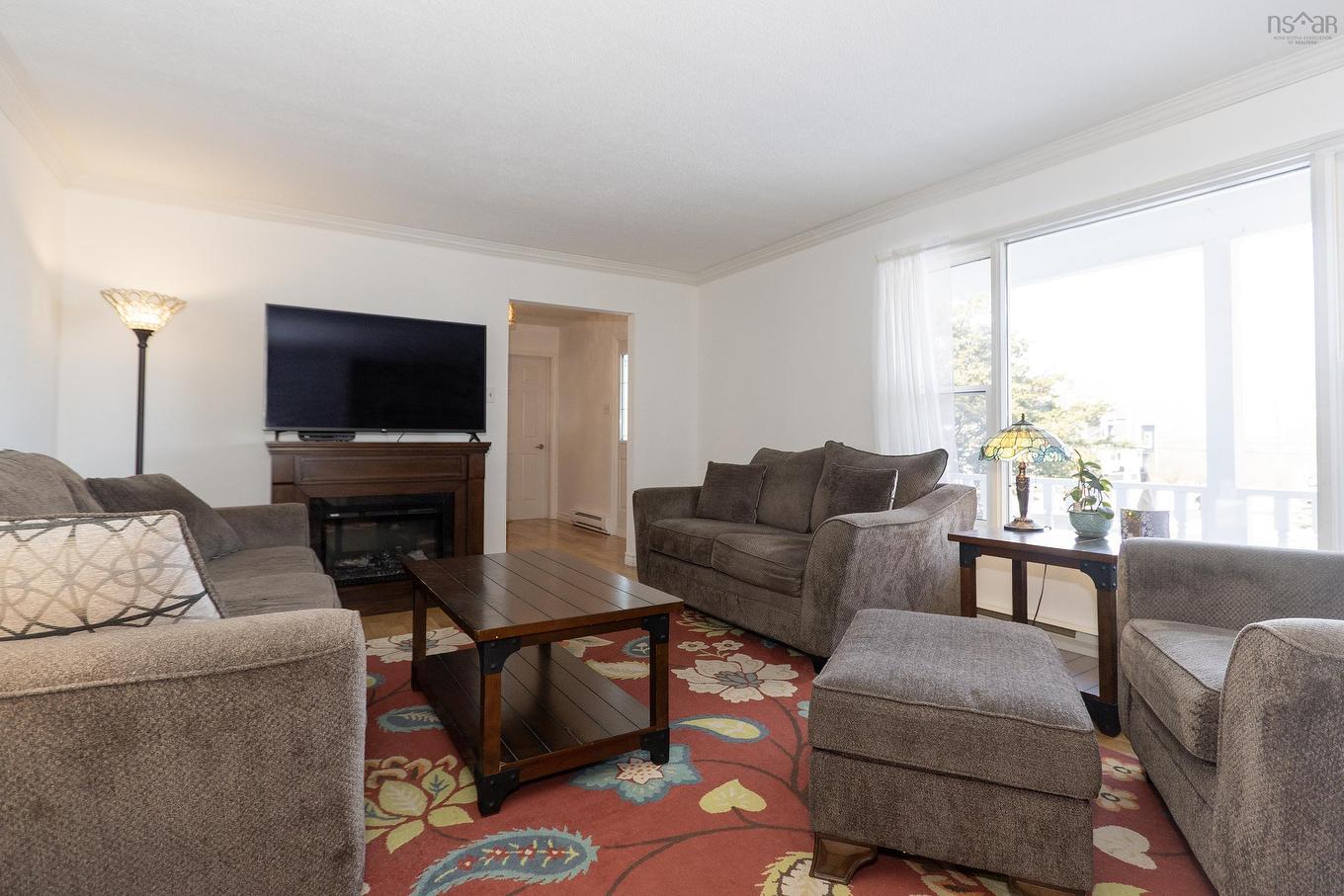 193A Victoria Street E, Amherst, NS - Indoor Photo Showing Living Room