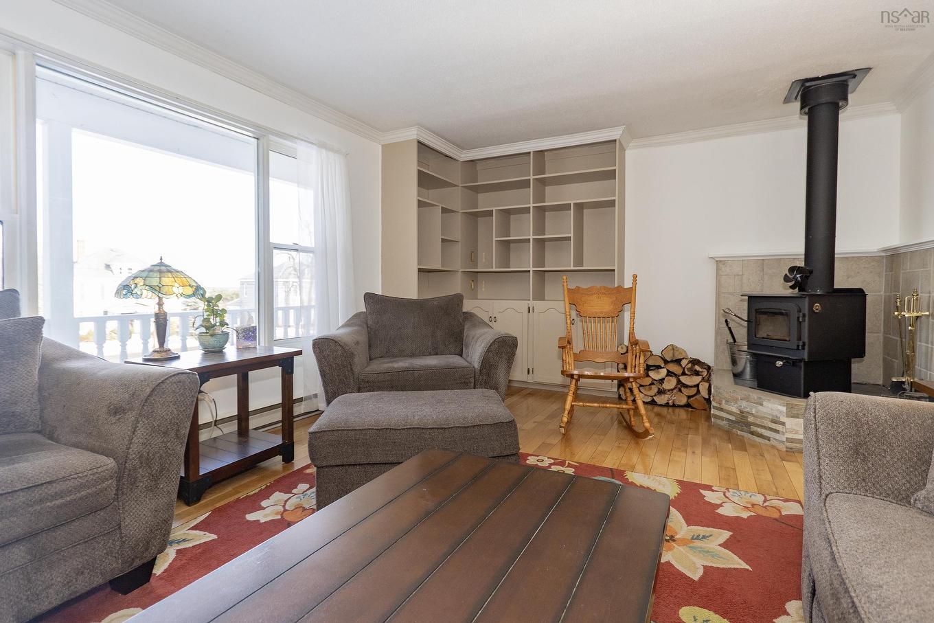 193A Victoria Street E, Amherst, NS - Indoor Photo Showing Living Room