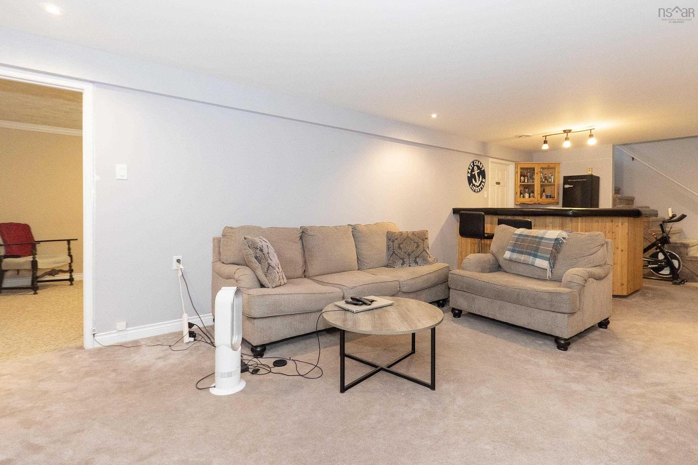193A Victoria Street E, Amherst, NS - Indoor Photo Showing Living Room