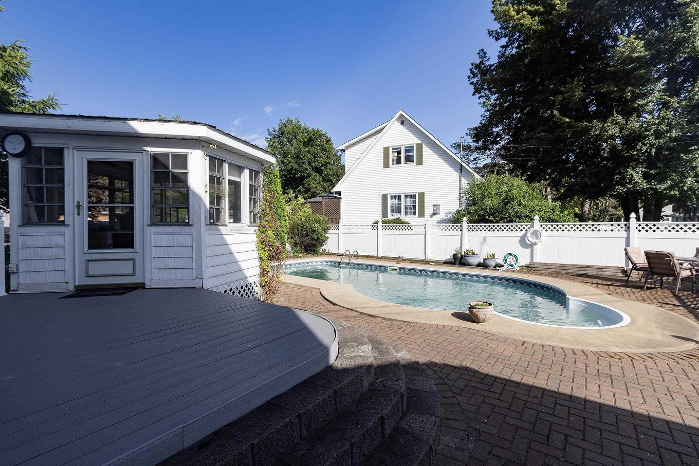 193A Victoria Street E, Amherst, NS - Outdoor With In Ground Pool With Deck Patio Veranda