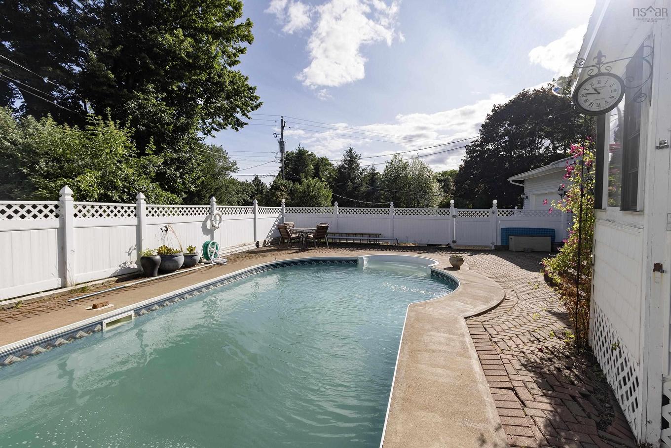 193A Victoria Street E, Amherst, NS - Outdoor With In Ground Pool