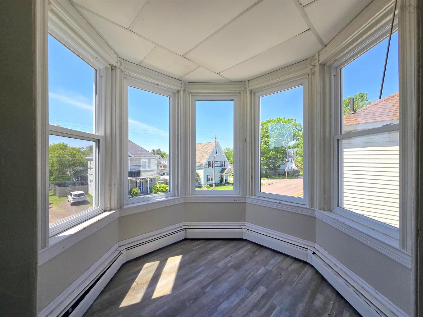 76 Havelock Street, Amherst, NS