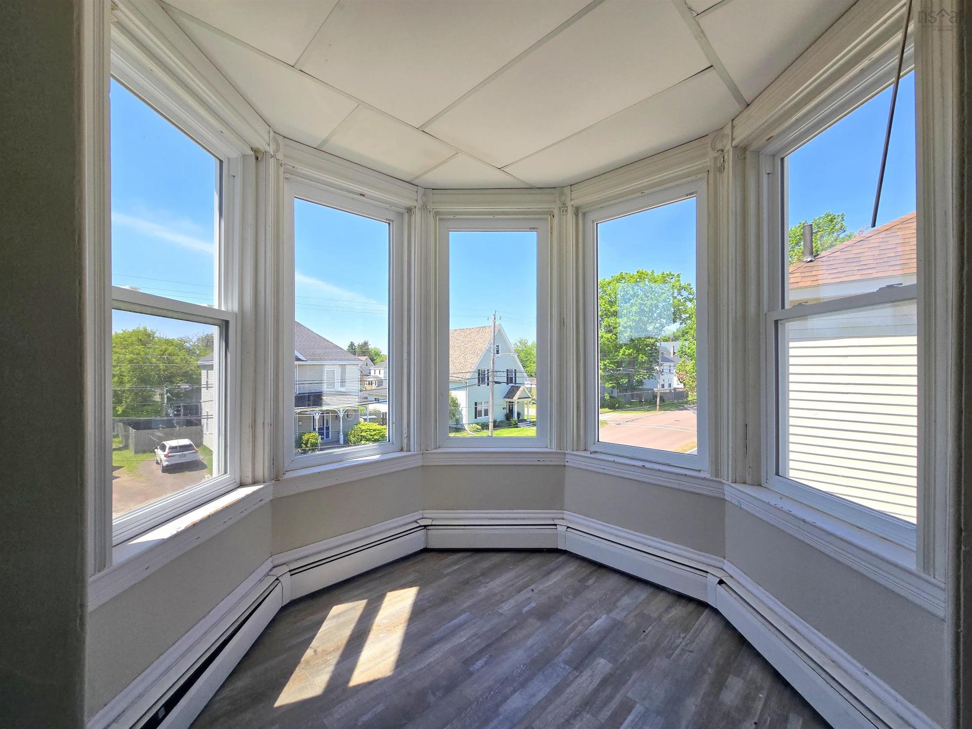76 Havelock Street, Amherst, NS