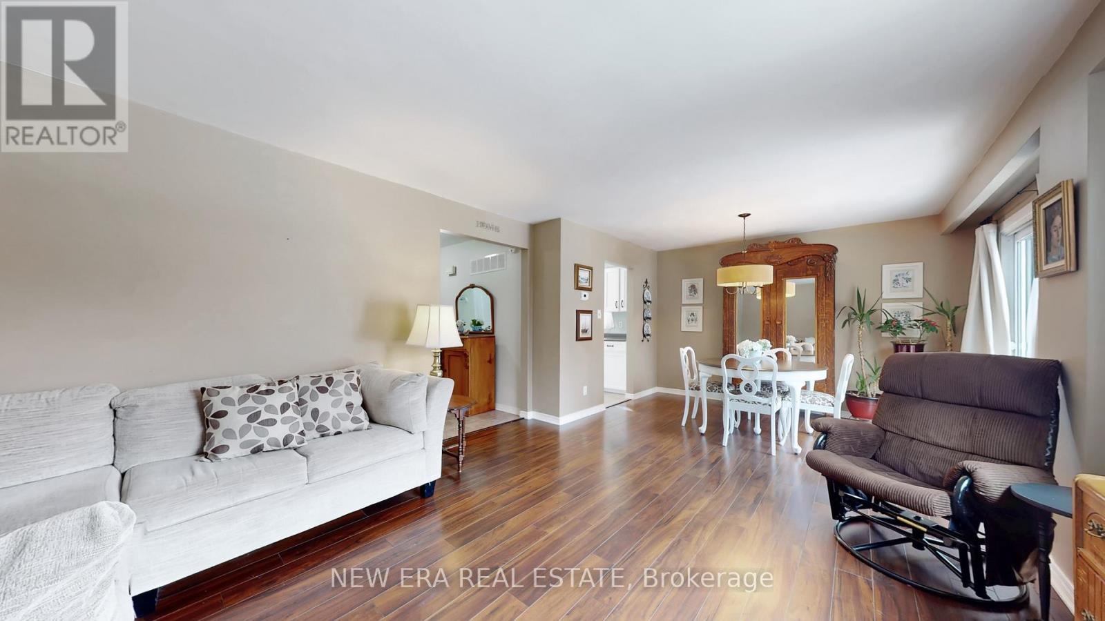 3103 Autumn Hill Crescent, Burlington, ON - Indoor Photo Showing Living Room