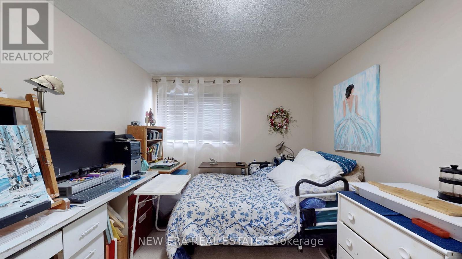 3103 Autumn Hill Crescent, Burlington, ON - Indoor Photo Showing Bedroom