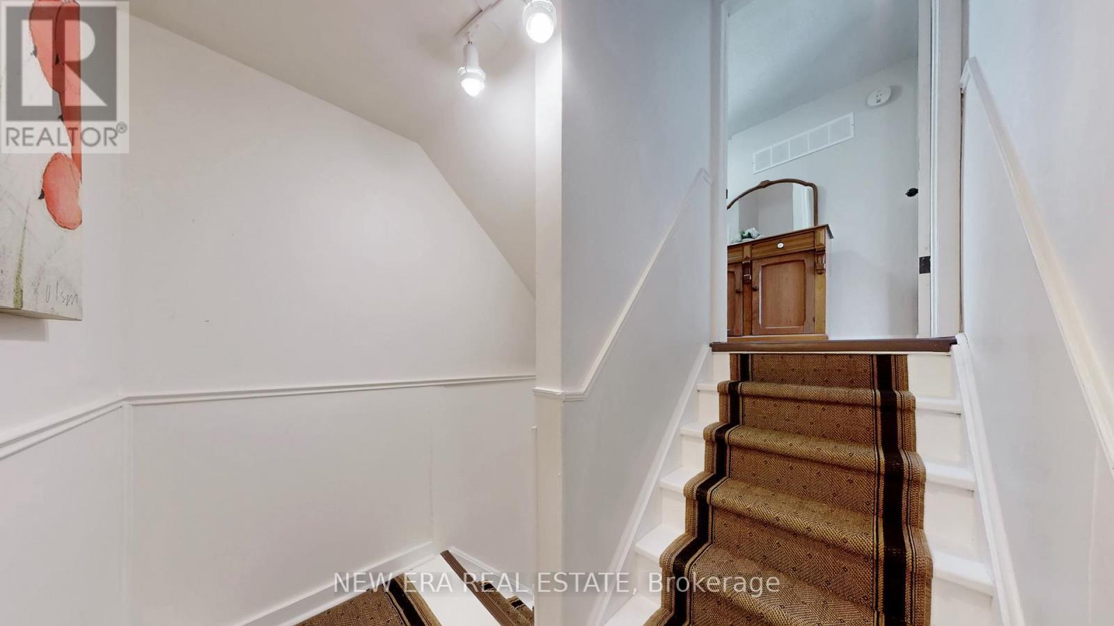 3103 Autumn Hill Crescent, Burlington, ON - Indoor Photo Showing Other Room