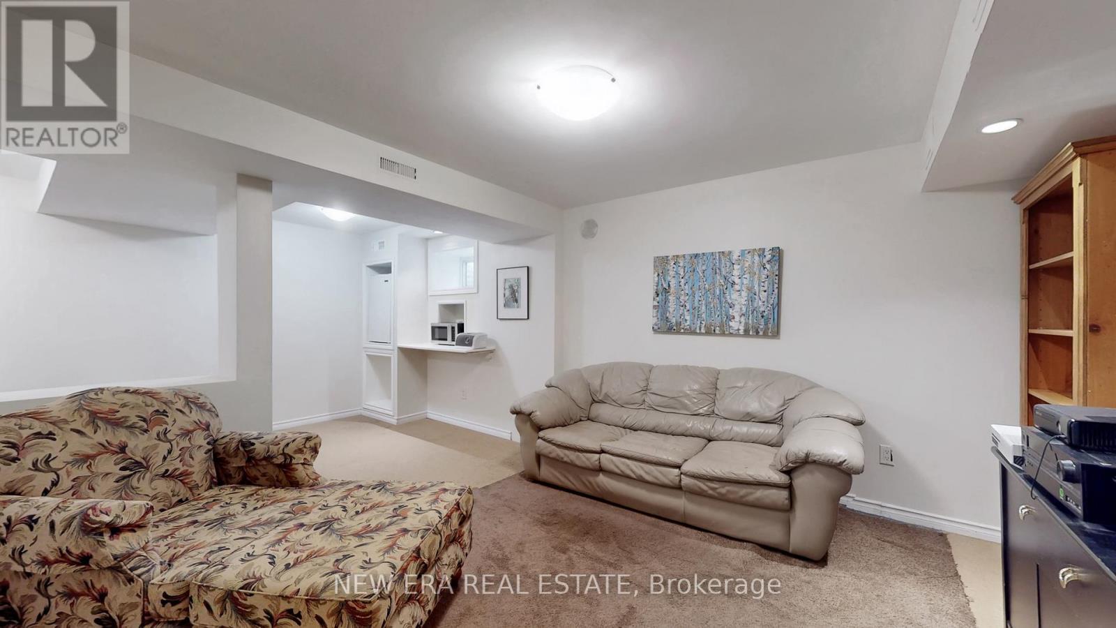 3103 Autumn Hill Crescent, Burlington, ON - Indoor Photo Showing Living Room