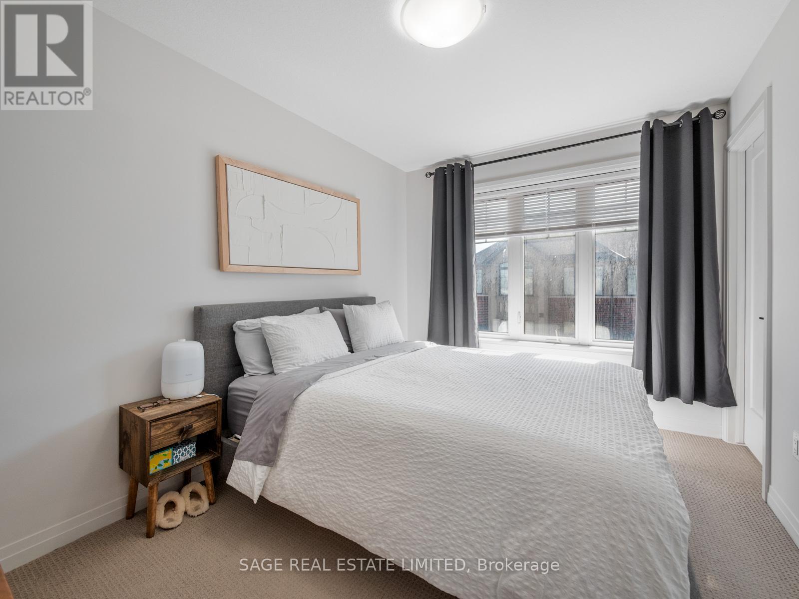 4 Could Lane, Hamilton, ON - Indoor Photo Showing Bedroom