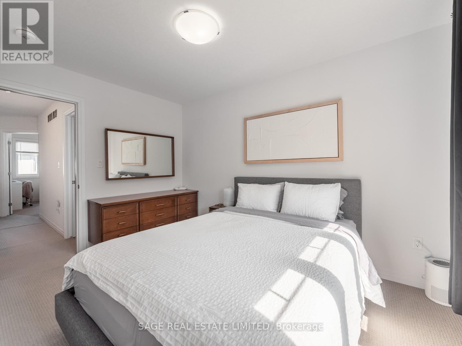 4 Could Lane, Hamilton, ON - Indoor Photo Showing Bedroom