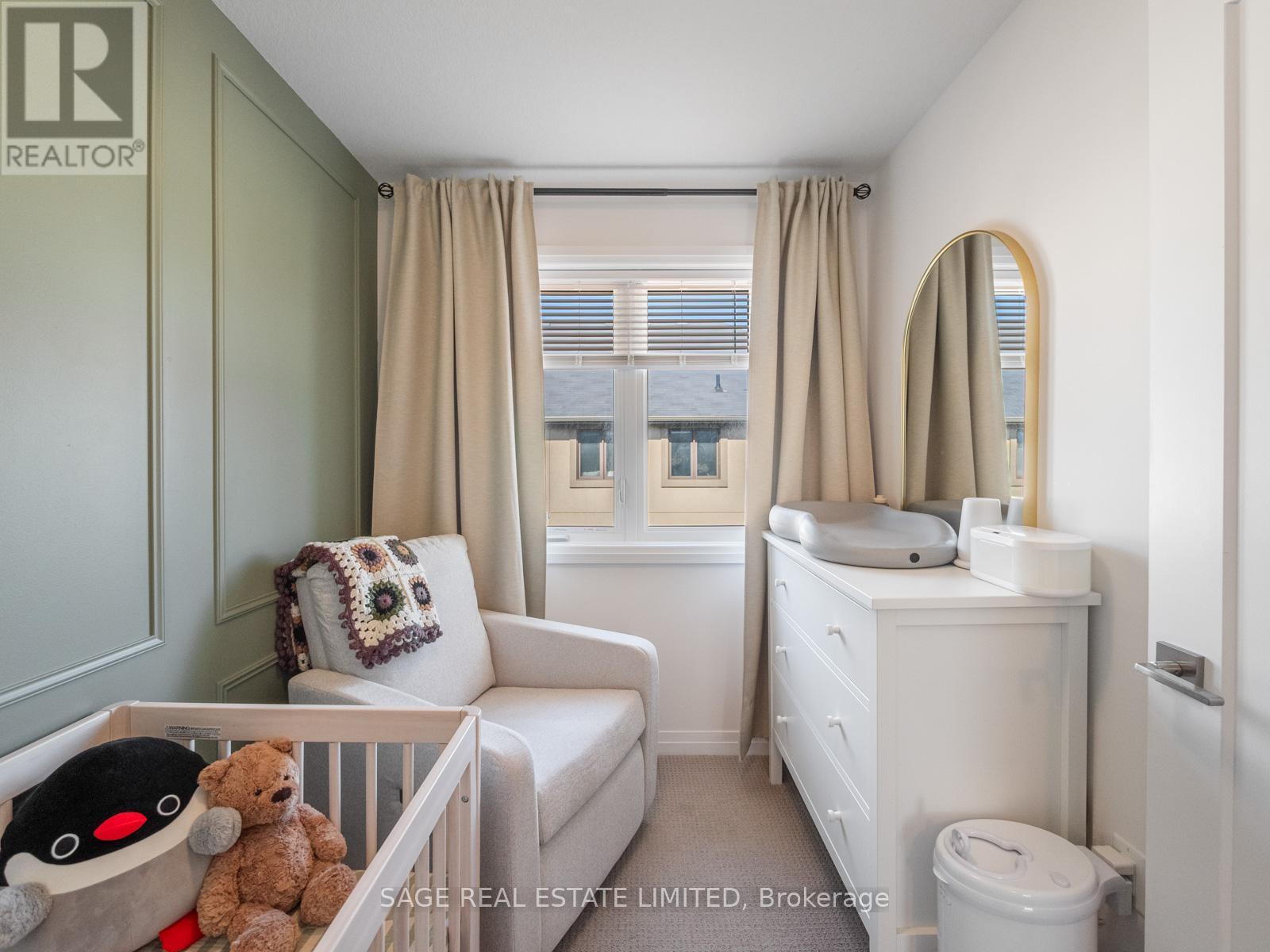 4 Could Lane, Hamilton, ON - Indoor