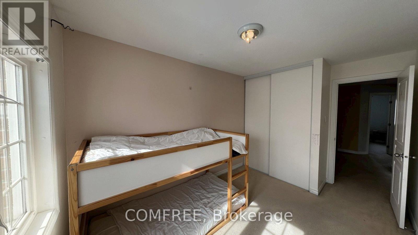 294 Waymark Crescent, Ottawa, ON - Indoor Photo Showing Bedroom