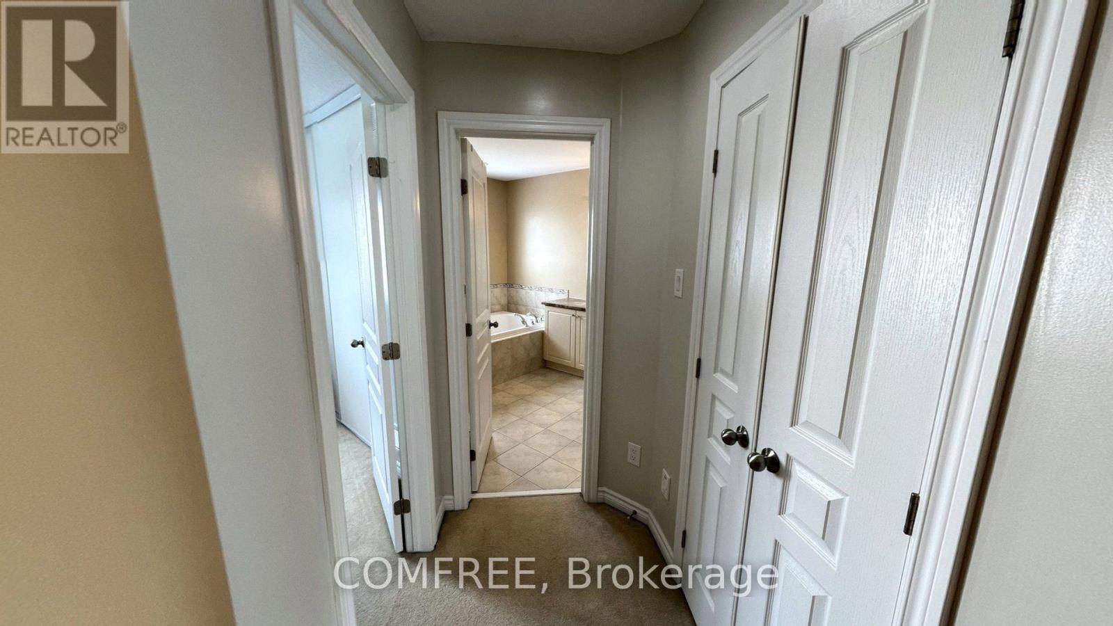 294 Waymark Crescent, Ottawa, ON - Indoor Photo Showing Other Room