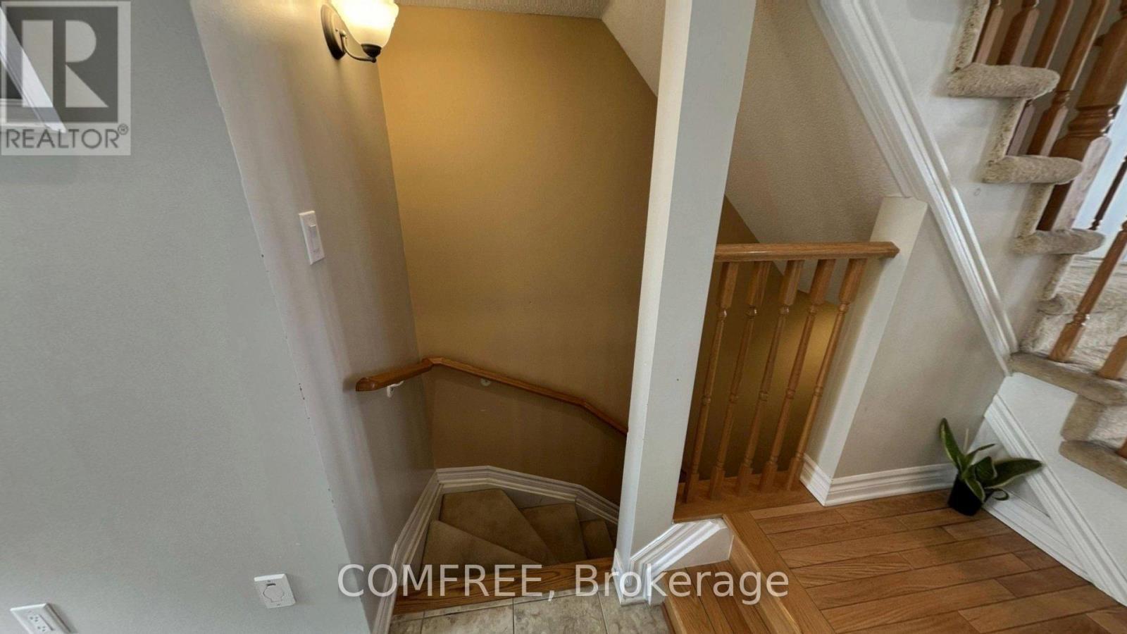 294 Waymark Crescent, Ottawa, ON - Indoor Photo Showing Other Room