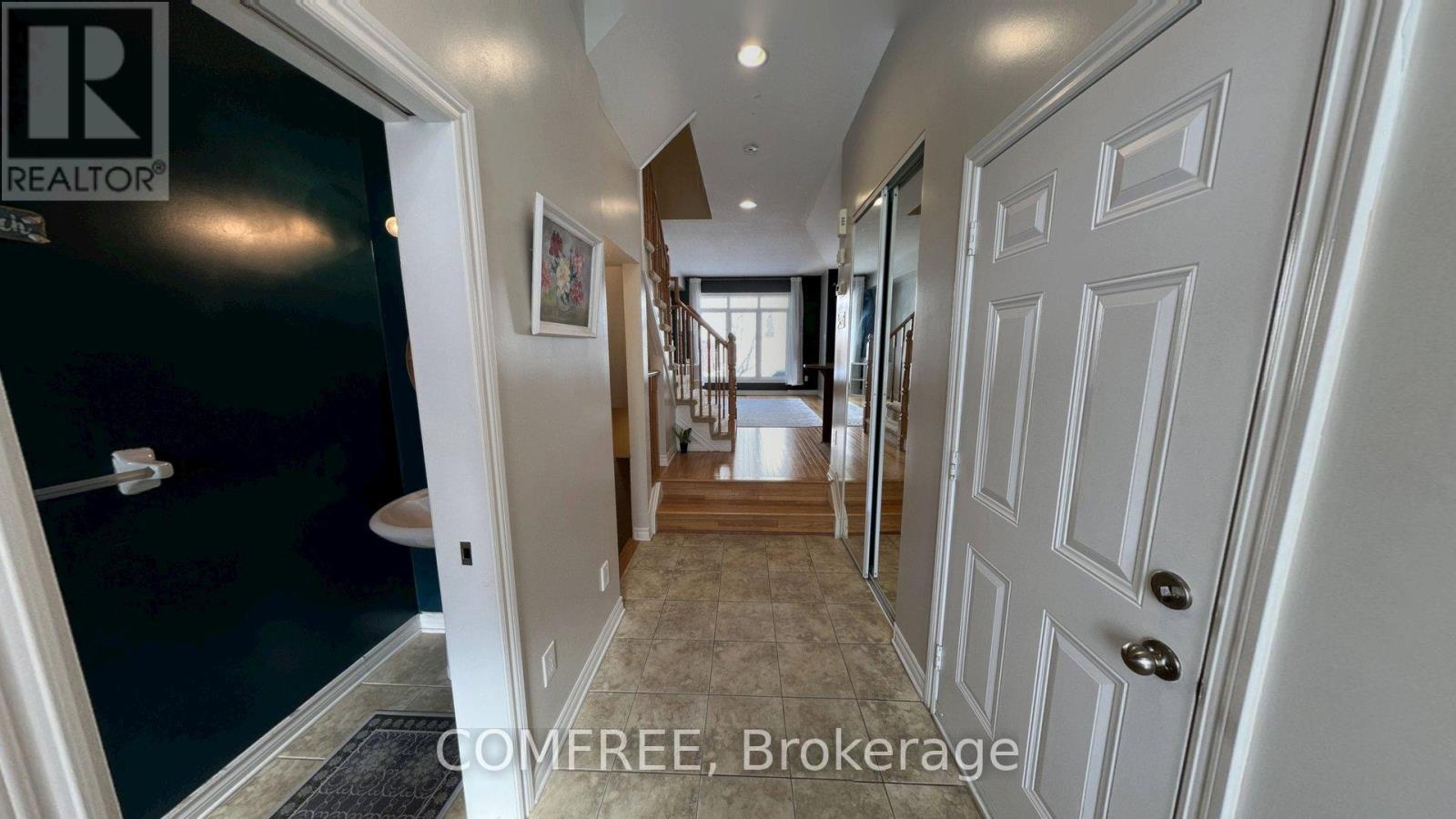 294 Waymark Crescent, Ottawa, ON - Indoor Photo Showing Other Room