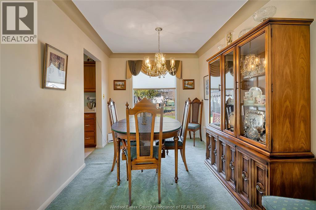 1640 St. Gabriel, Windsor, ON - Indoor Photo Showing Dining Room