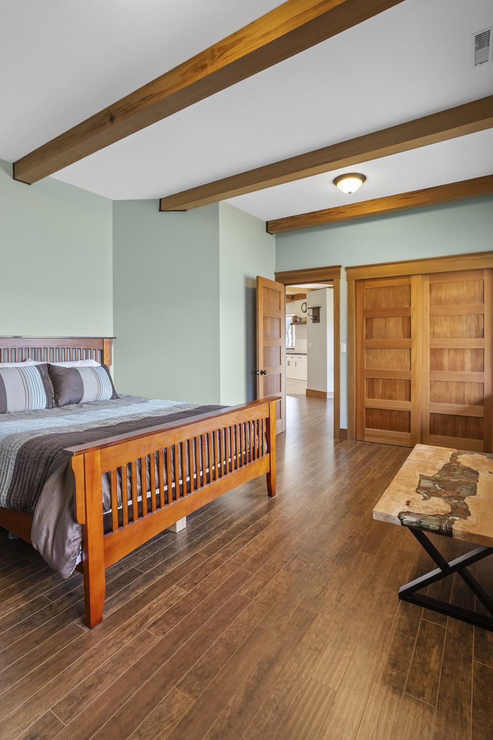 5253 Elsie Holmes Road, Wynndel, BC - Indoor Photo Showing Bedroom