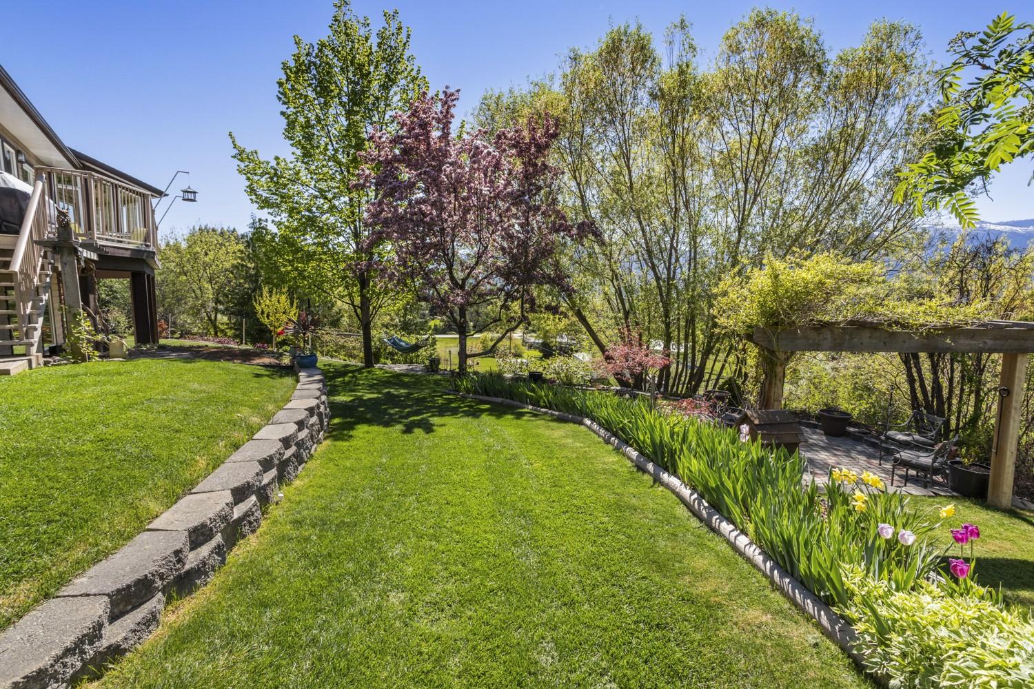 5253 Elsie Holmes Road, Wynndel, BC - Outdoor