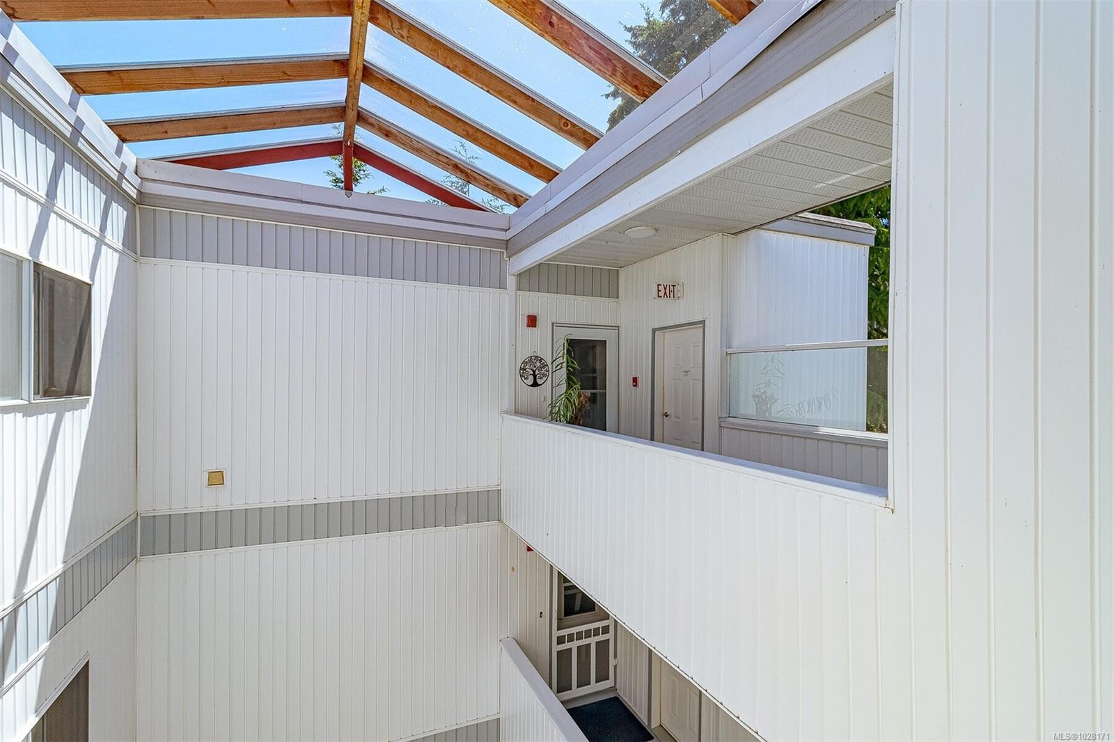 404-9958 Daniel St, Chemainus, BC - With Exterior