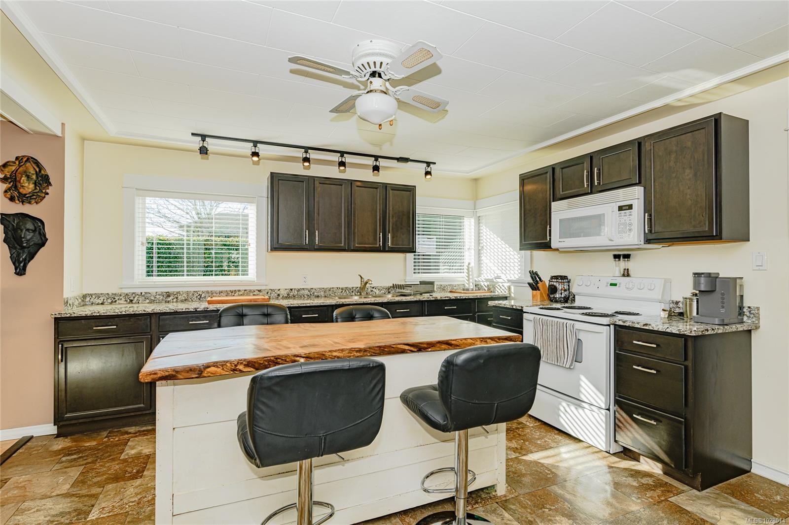 460 Bundock Ave, Duncan, BC