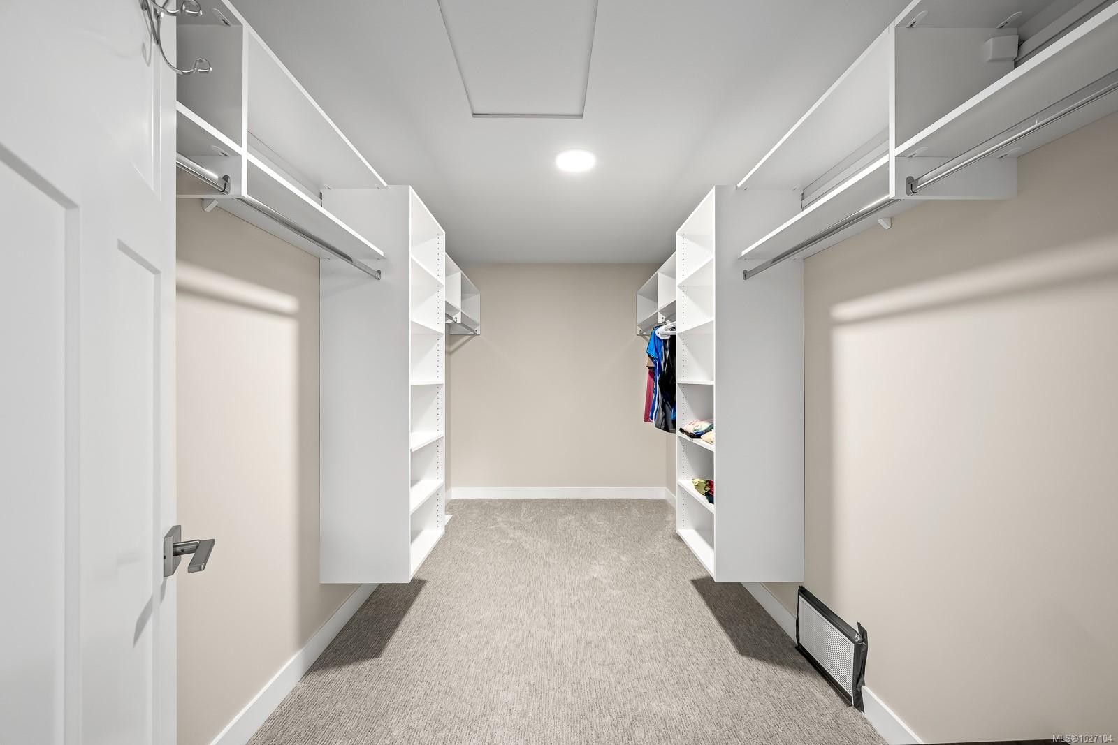 499 Torrence Rd, Comox, BC