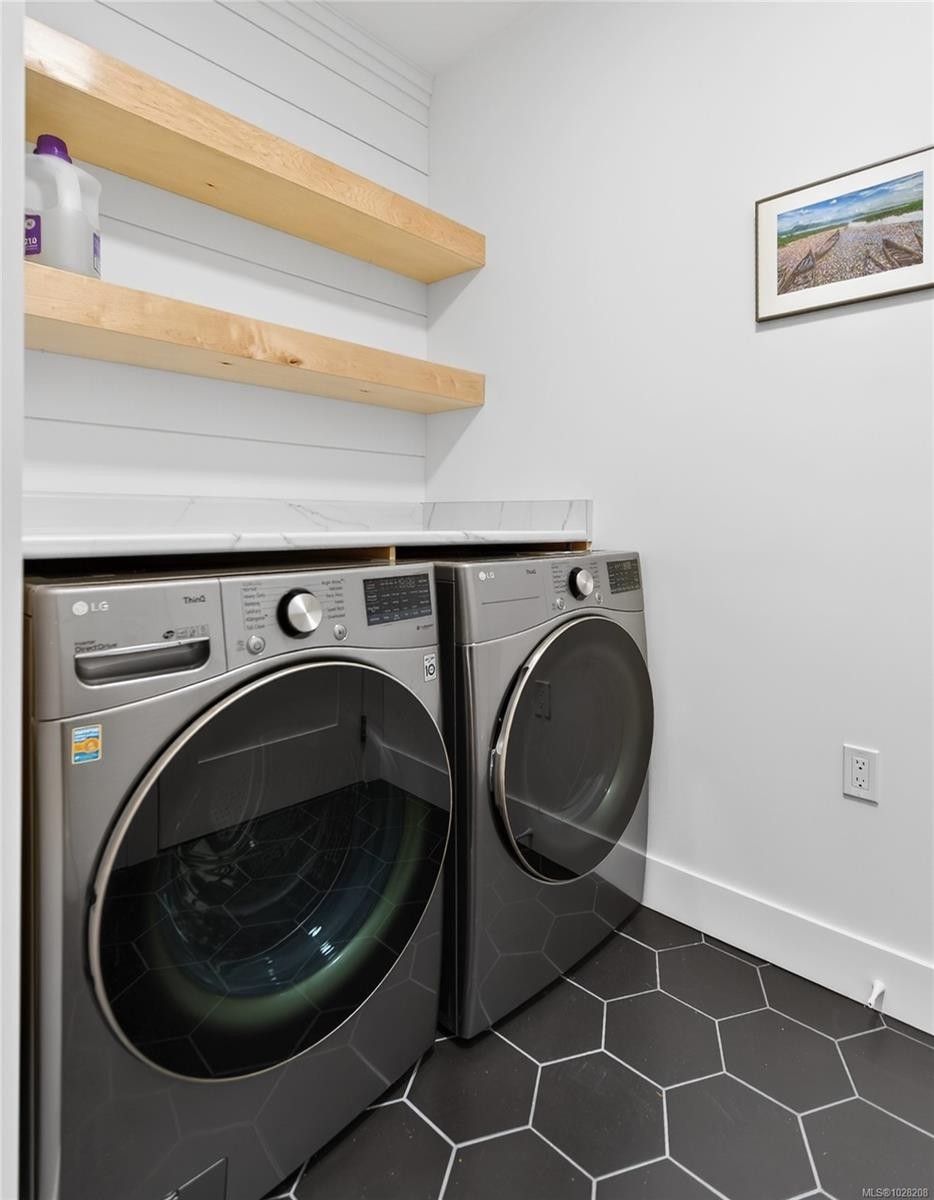 873 Aspen Rd, Comox, BC