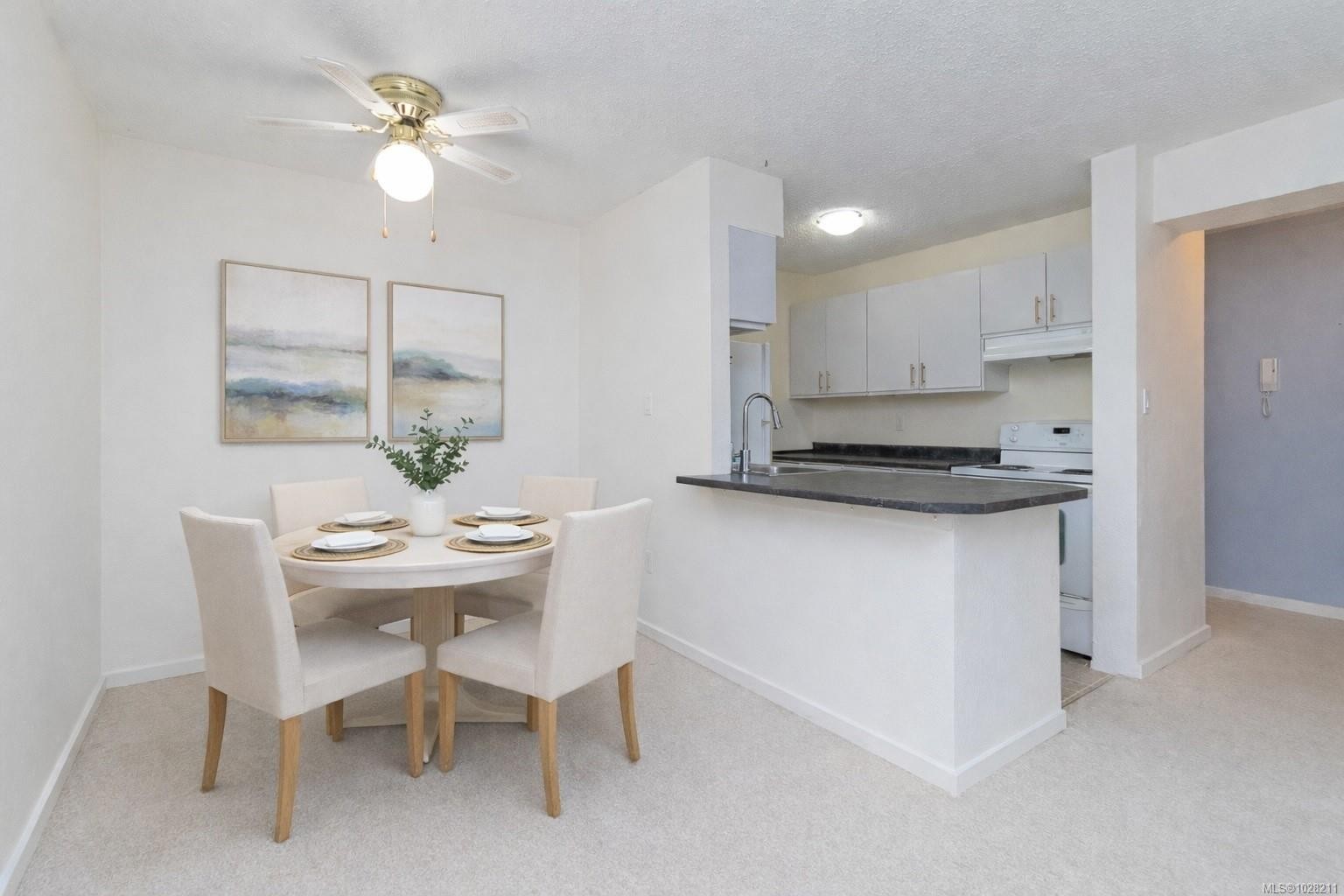 101-9942 Daniel St, Chemainus, BC - Indoor