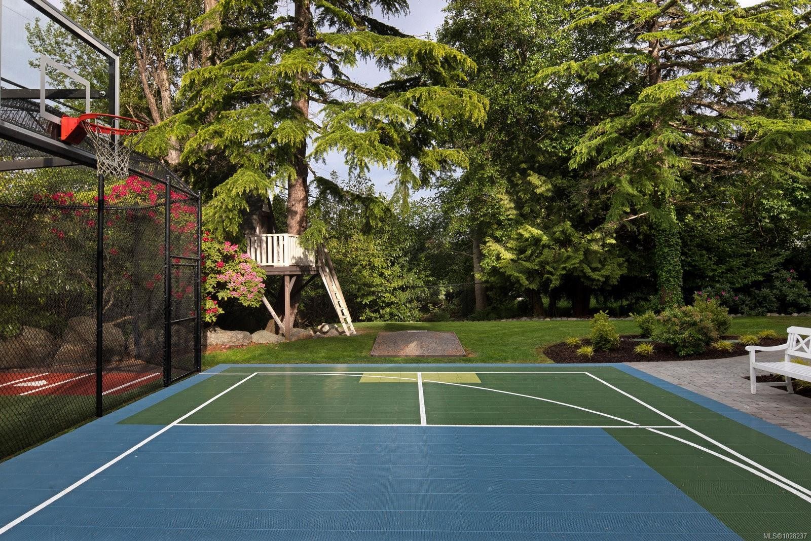 3375 Ripon Rd, Oak Bay, BC