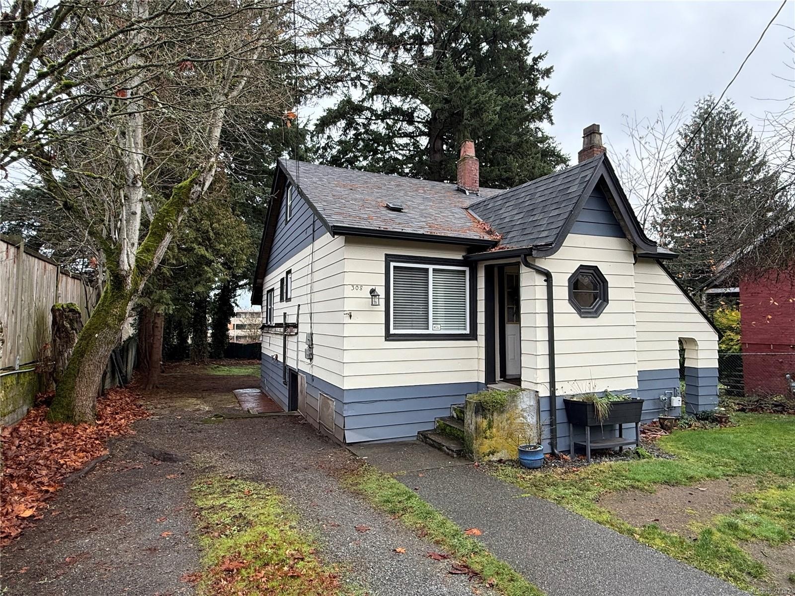 308 Holly Ave, Nanaimo, BC