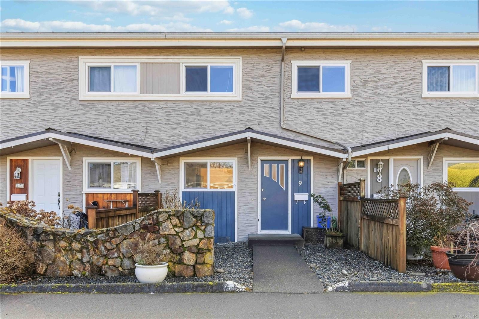 9-10145 Third St, Sidney, BC