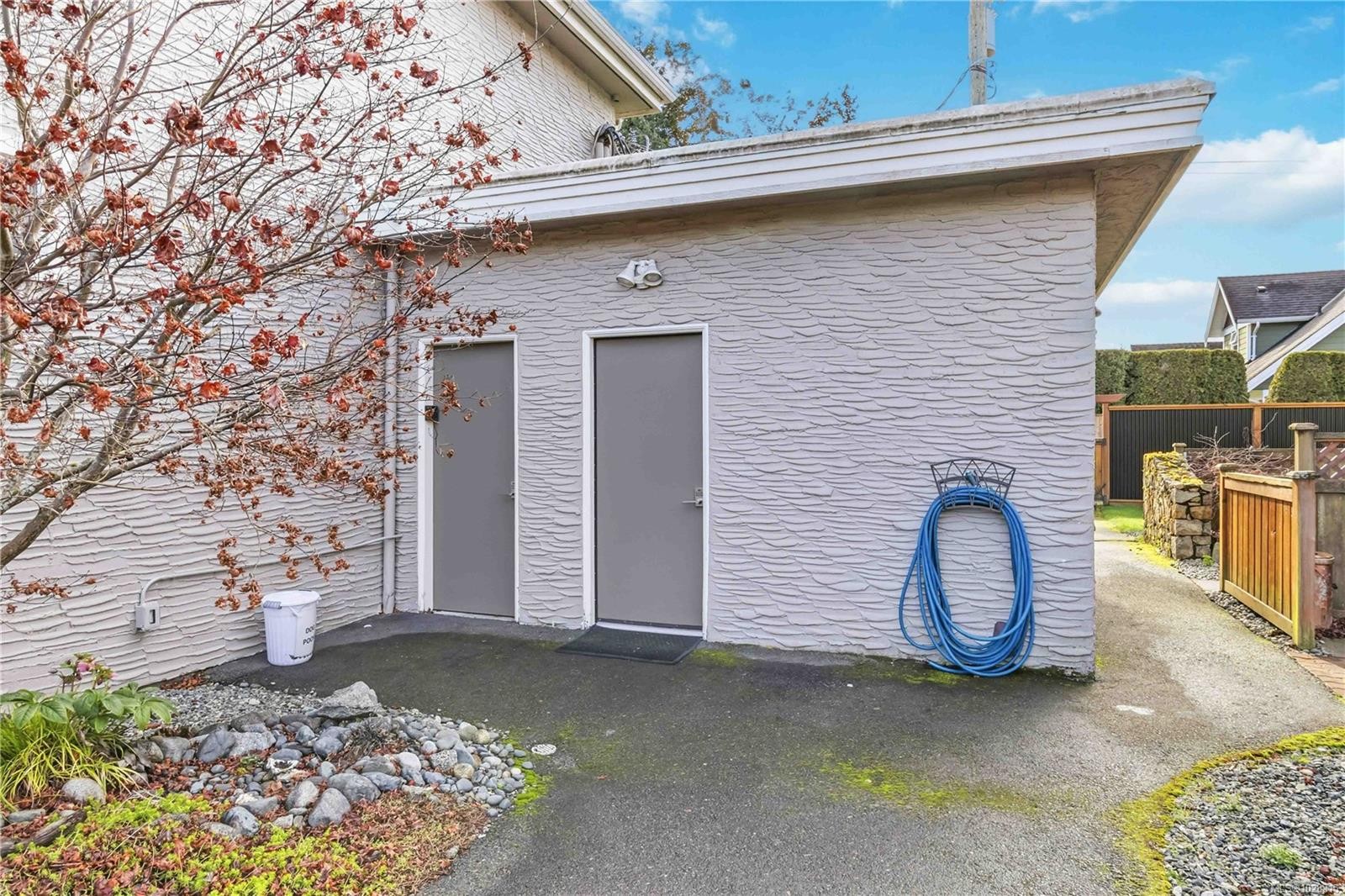 9-10145 Third St, Sidney, BC