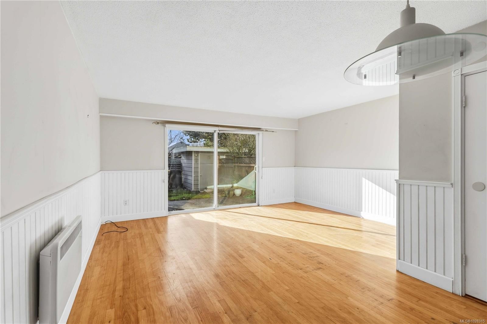 9-10145 Third St, Sidney, BC