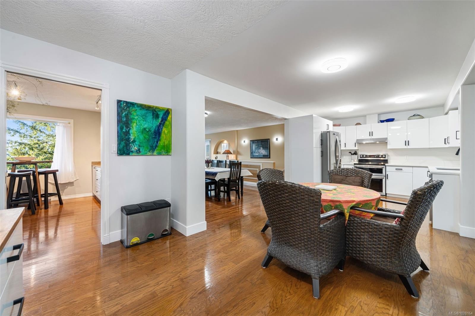 6092 Chippewa Rd, Duncan, BC