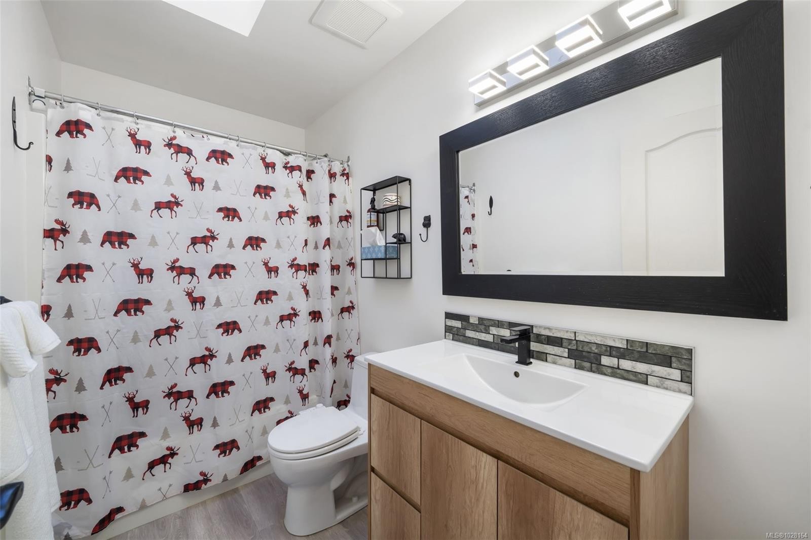 6092 Chippewa Rd, Duncan, BC