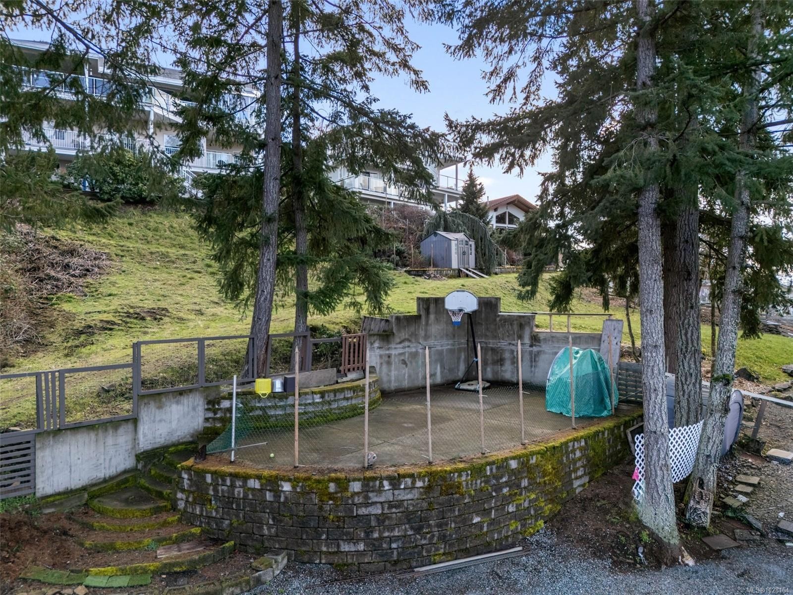 6092 Chippewa Rd, Duncan, BC