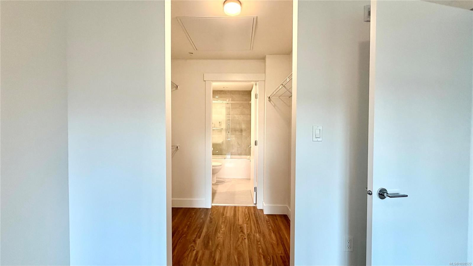 511-6320 Sentinal Dr, Nanaimo, BC - Indoor Photo Showing Other Room