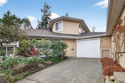 8-130 Corbett Rd Salt Spring, BC V8K 1T2